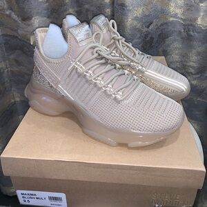 Steve Madden Maxima knit rhinestone Shoes Size 9.5